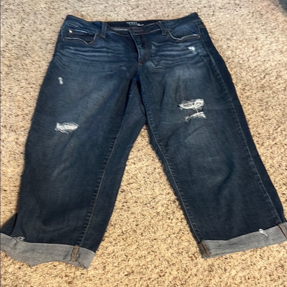 Women's Distressed Blue Denim Jean Capris